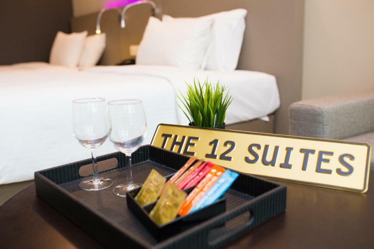 The 12 Suites @ Empire Damansara Petaling Jaya Bagian luar foto