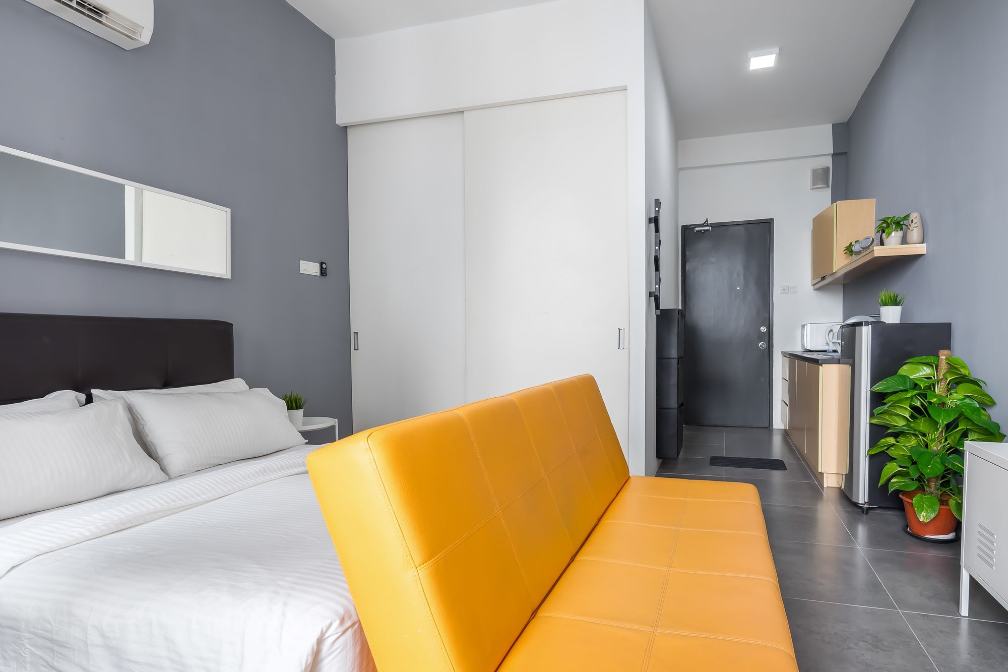 The 12 Suites @ Empire Damansara Petaling Jaya Bagian luar foto